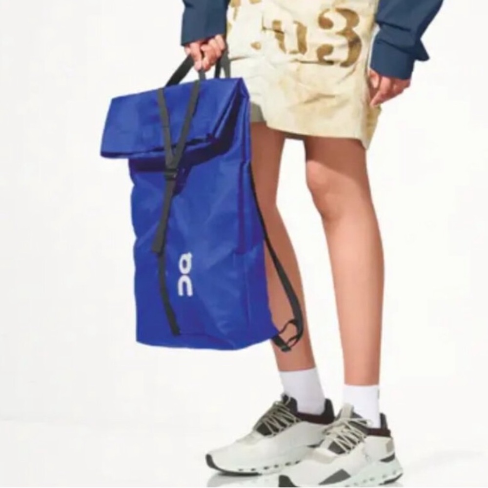 On Cloud Running Backpack - image 1